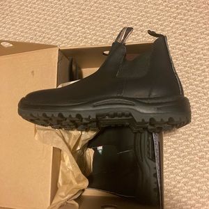 Blundstone CSA black boots. New in the box never even tried on or worn.